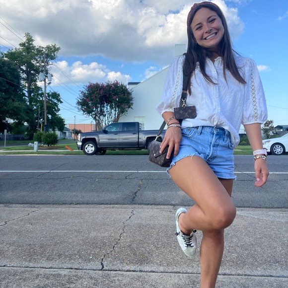 Meet your Posher, Allie - Picture 3 of 6